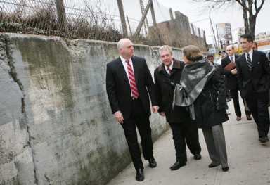 LIRR mulls Elmhurst stop
