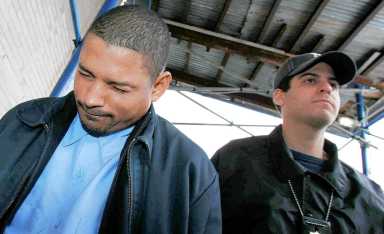 Woodsider drove school bus with bad license: DA