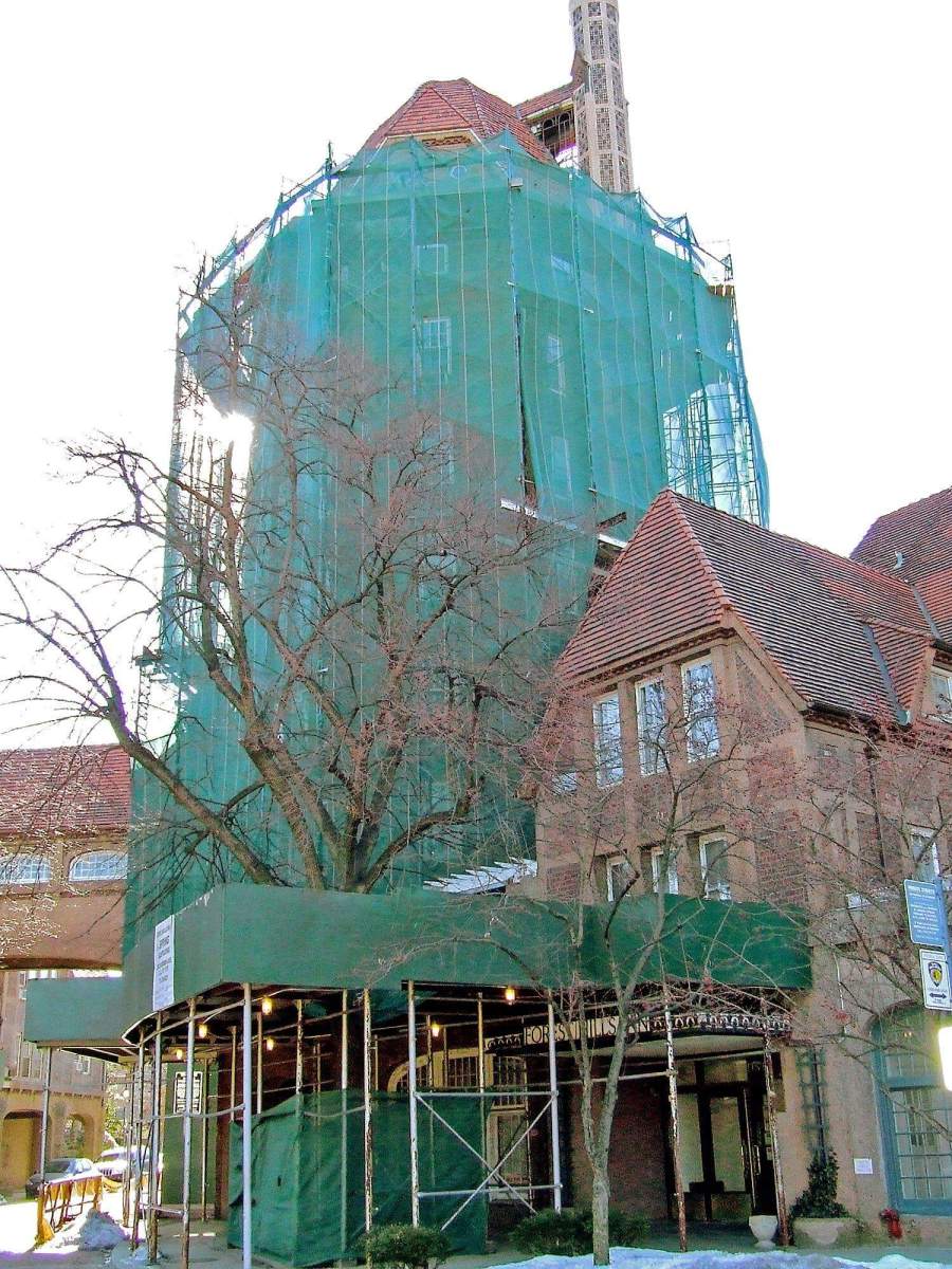 Station Square Apartments scaffolding to come down