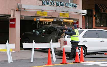 City has plan to fix mall traffic
