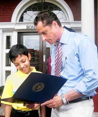 Forest Hills boy spells his way to fame in spelling bee