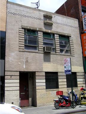 City pushes to redevelop Flushing Sanitation building