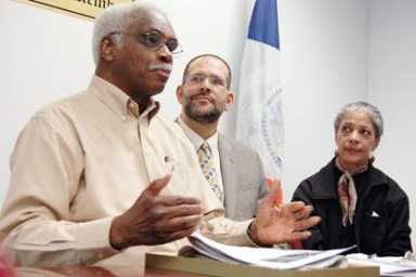 Liu staffer’s class kept alive