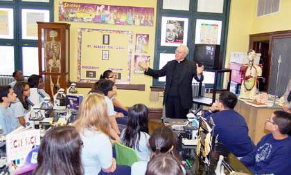 St. Michael’s School debuts Internetâˆ’ready science lab