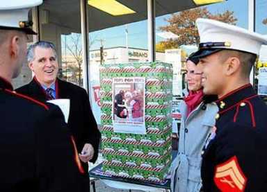 Gennaro urges folks to give to children