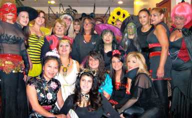 Queens salon donates to Alzheimer’s group