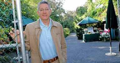 CB 8 takes step to allow Sri Chinmoy land buy