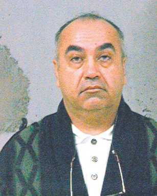 Attorneys pick jury in Forest Hills slay trial