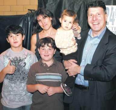 Weprin wins his brother’s seat