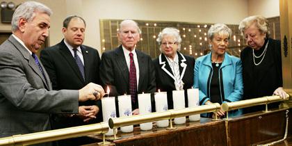 Forest Hills congregation remembers Kristallnacht
