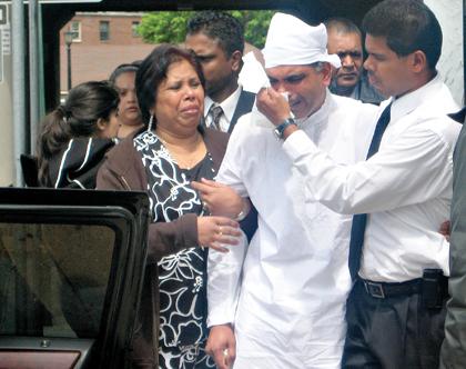 Family mourns Floral Park blast victim at funeral