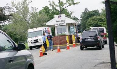 Security guards resume service at Fort Totten