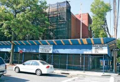 Parents fear health reactions to PS 188 construction