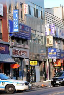 Mother makes identification in Flushing murder-suicide