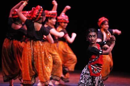 Queensborough plays host to traditional Indian dancing