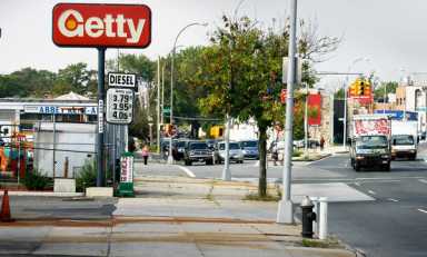 Bayside Getty gets city OK