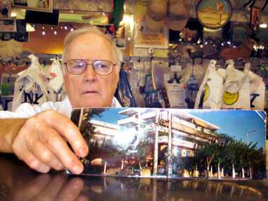 Greek crisis vexes Astoria immigrants