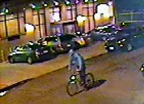 Robber steals money, gets away on bike: Cops