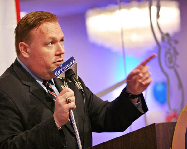 Halloran scolds Dems over new Assembly lines