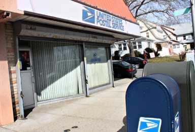Holliswood won’t lose its post office