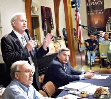 Indian center told to divulge info