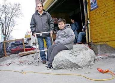 Willets Point biz owner says he was forced out by city