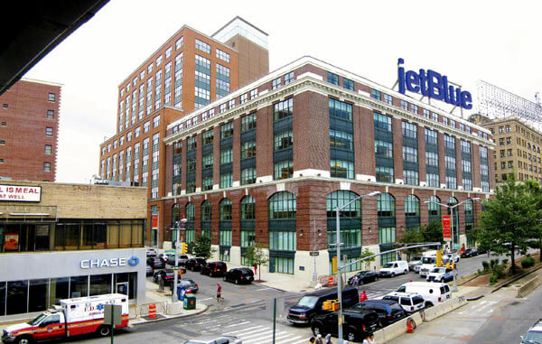 JetBlue wants to build 40-ft. sign on LIC location