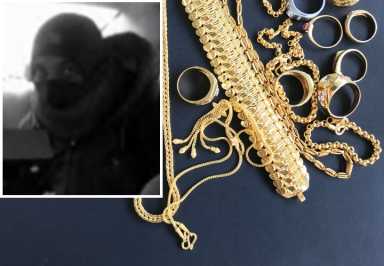 Gold jewelry for personal accessories