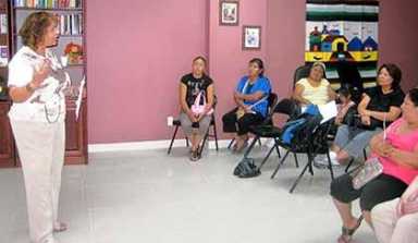 Peralta, broker hold foreclosure workshop