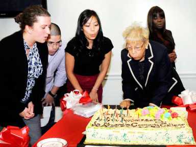 Honor students connect at LIC college’s 40th birthday