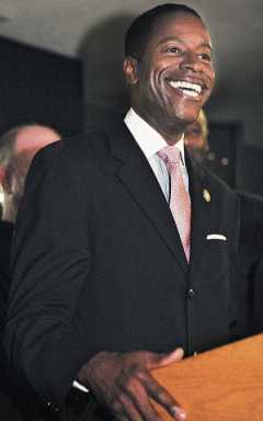 Smith spreading the word on earned income tax credit