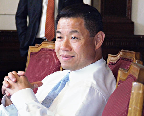 Liu probe shocks Flushing