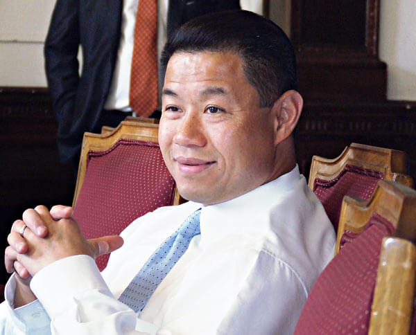 Liu campaign staffer arrested on illegal fund-raising charges
