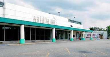 Fairway needs waiver for Douglaston store