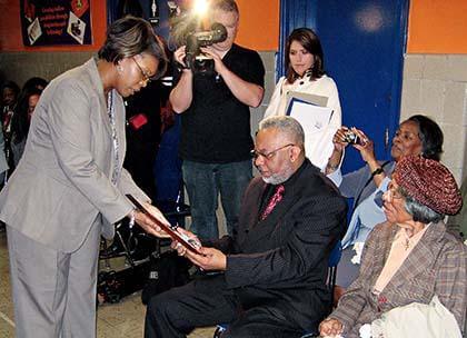 New media center opens to fanfare at August Martin HS