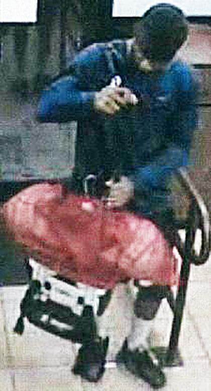 Popeye’s Fried Chicken robber sought by cops