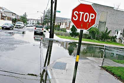 Sanders sponsors meeting on flooding in SE Queens