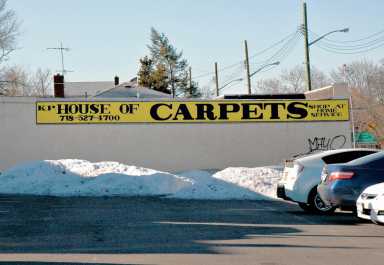 Rug merchant broke Iran embargo: Feds