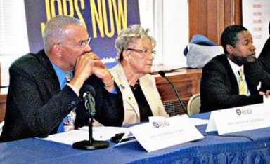 Smith hosts meeting to discuss city jobs