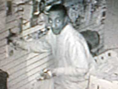 Two men rob Woodside mini mart