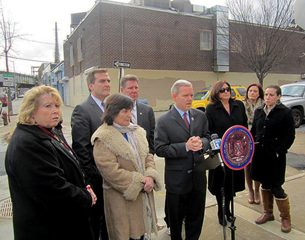 Woodside awaits 440-seat school slated to open in ‘15