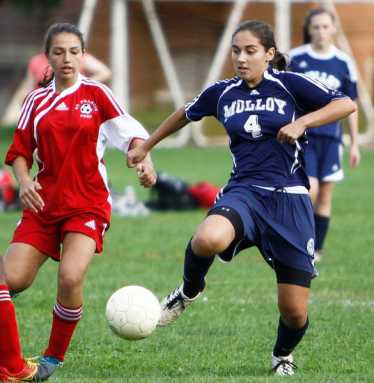 Penalty kicks down Molloy