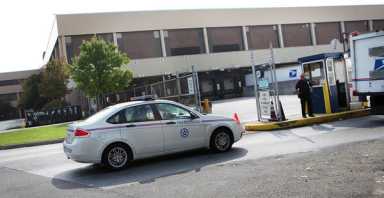 USPS to close College Point mail facility
