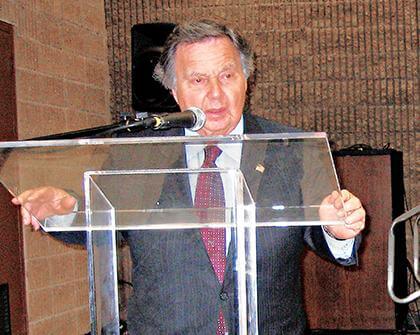 Brown visits CB 12 to listen to residents