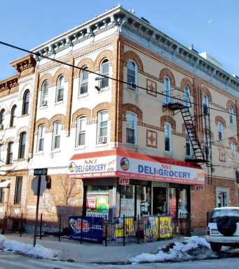 Qns men ran betting ring in Ridgewood apt.: DA