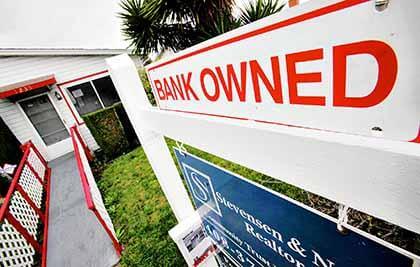 Foreclosure bill to help Queens, Lancman says