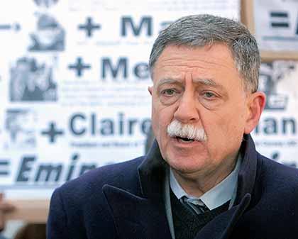 HOSPITAL BRIBERY CHARGES: Willets sticks with Lipsky