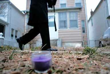 Three muggers kill young wife