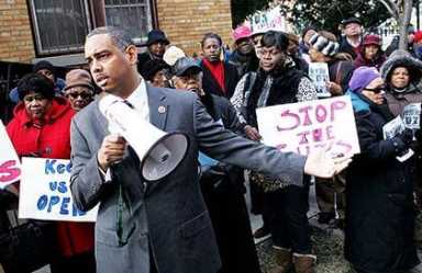 SE Queens pols give funds to needy groups