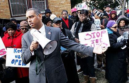 SE Queens pols give funds to needy groups